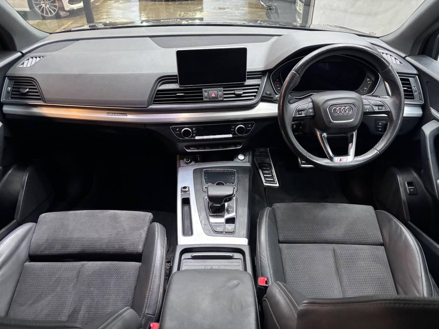 Used Audi Q5 2019 for sale - 76942698: Photo 16