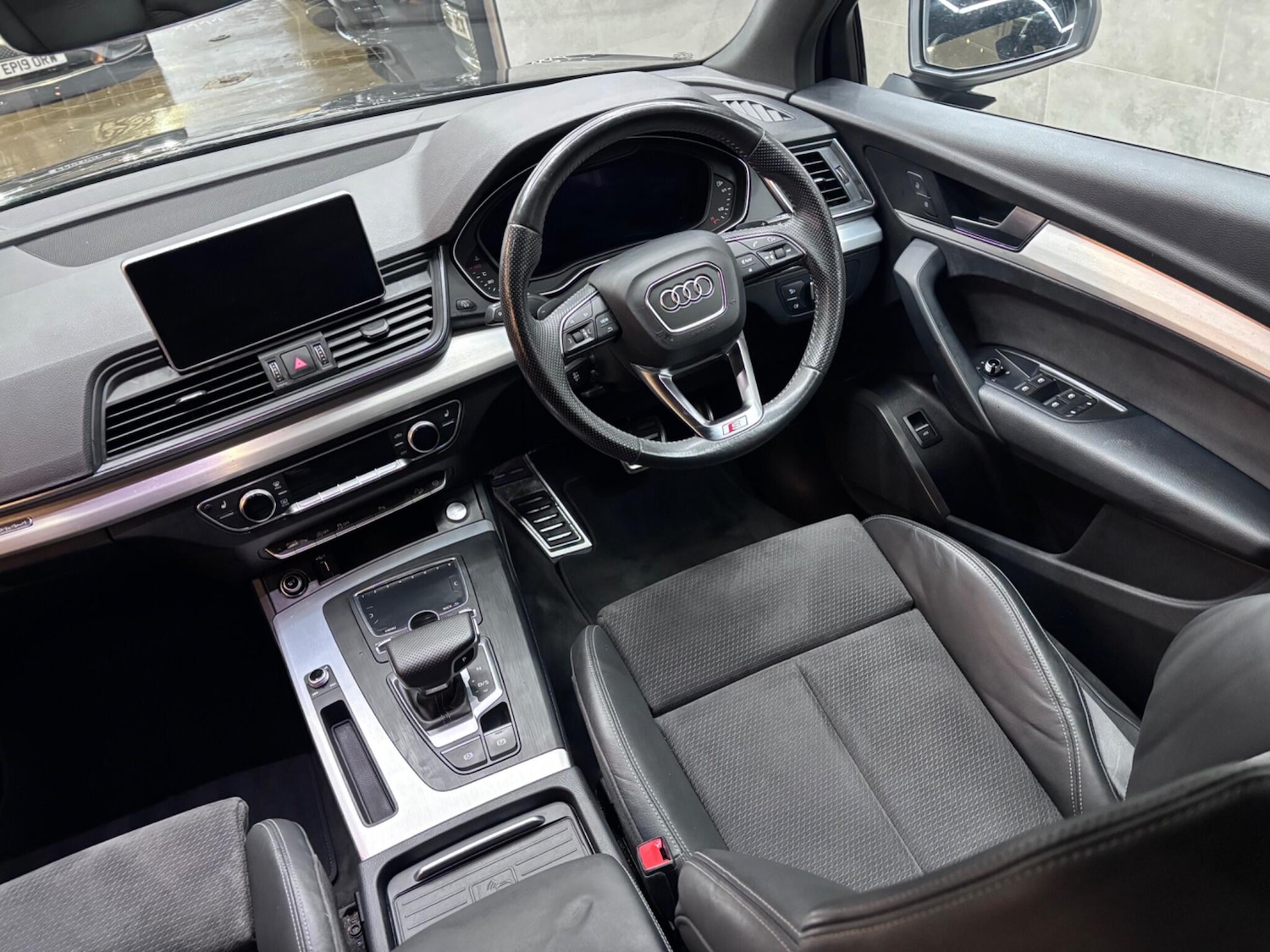 Used Audi Q5 2019 for sale - 76942698: Photo 75