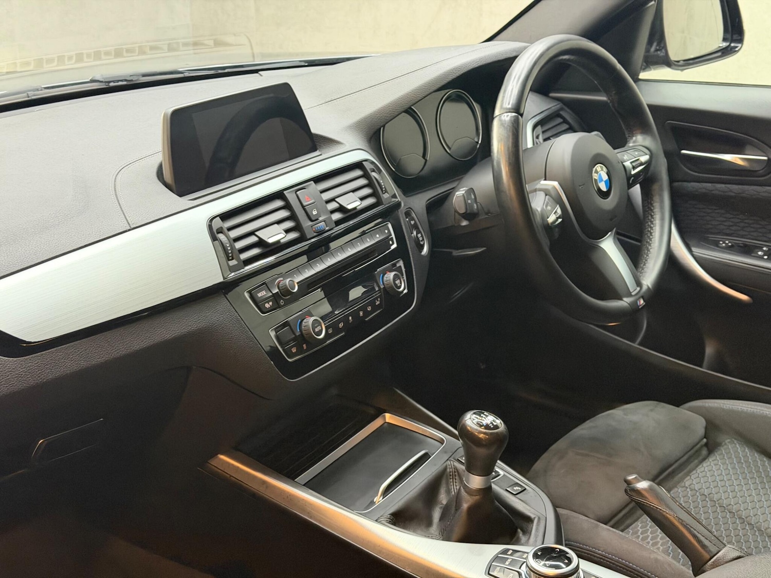 Used BMW 1 Series 2017 for sale - 77633897: Photo 11