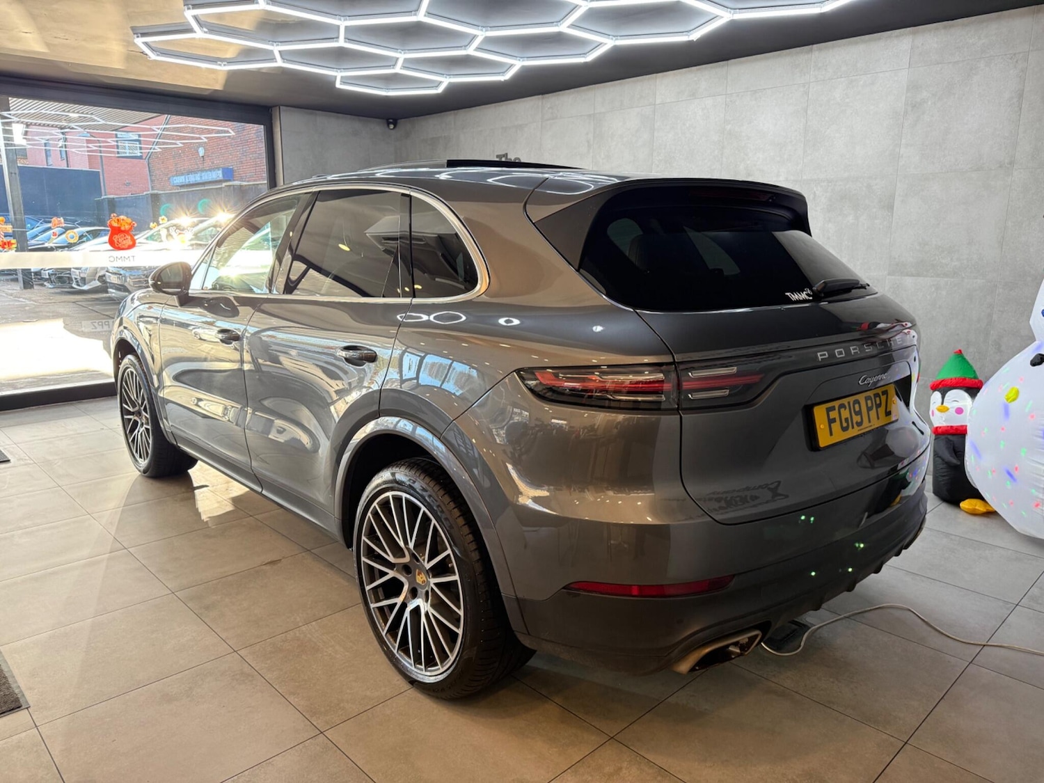 Used Porsche Cayenne 2019 for sale - 76994567: Photo 3