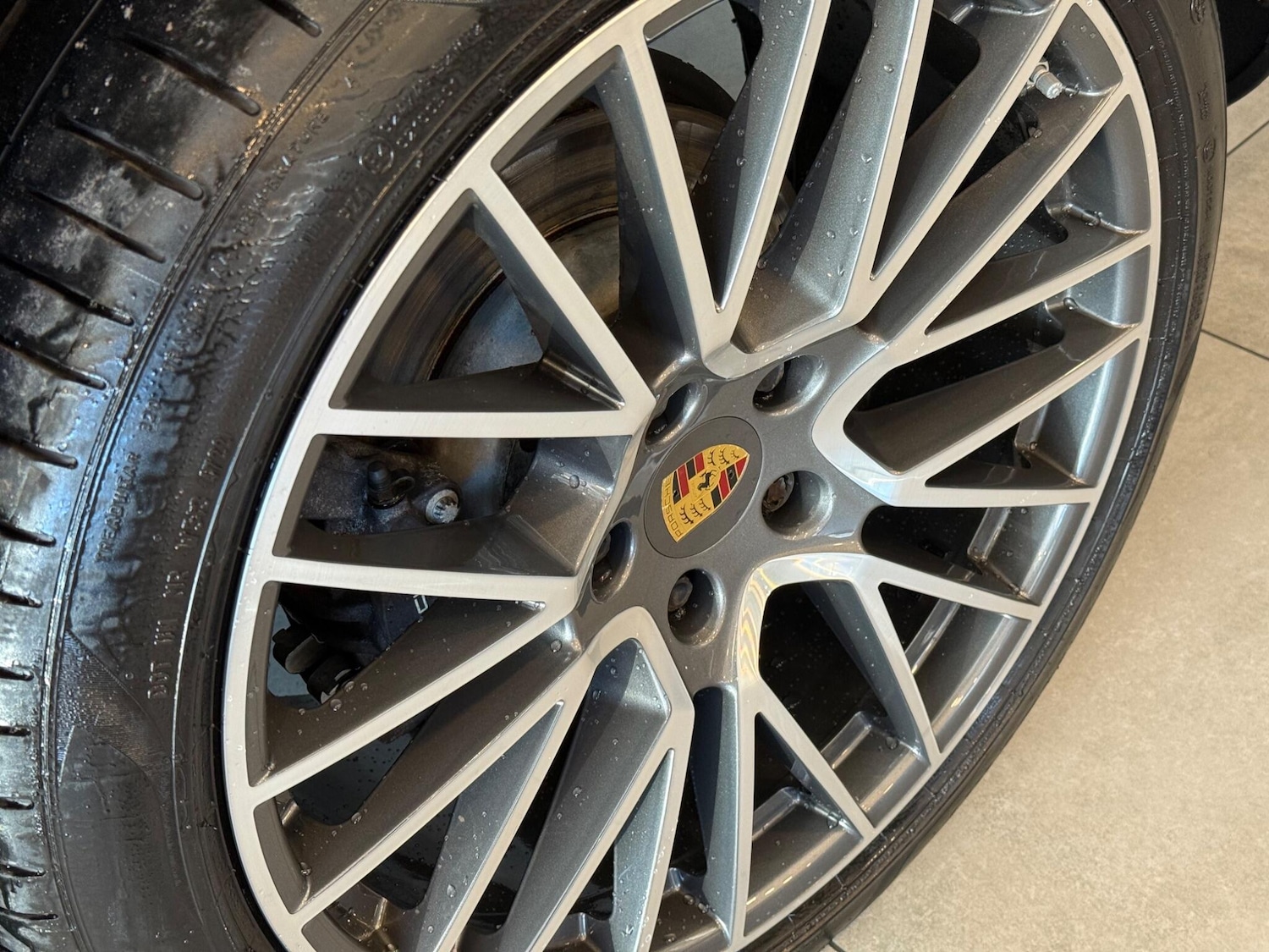 Used Porsche Cayenne 2019 for sale - 76994567: Photo 32