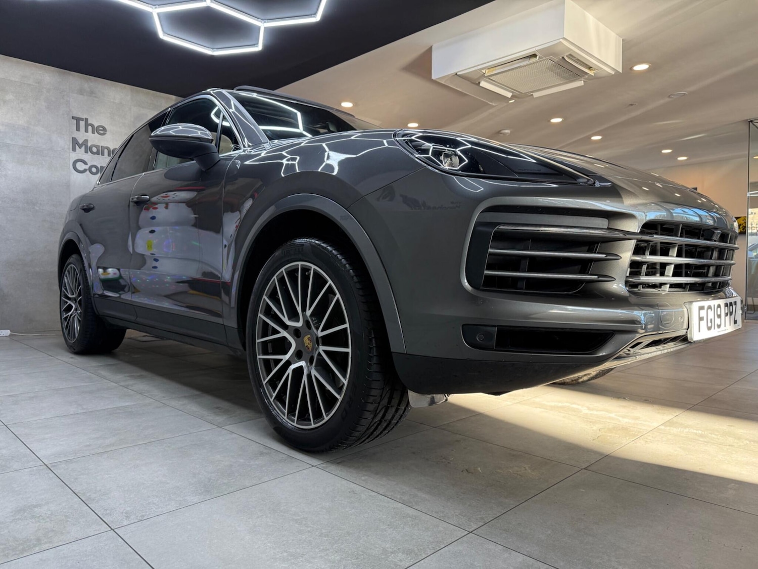 Used Porsche Cayenne 2019 for sale - 76994567: Photo 4