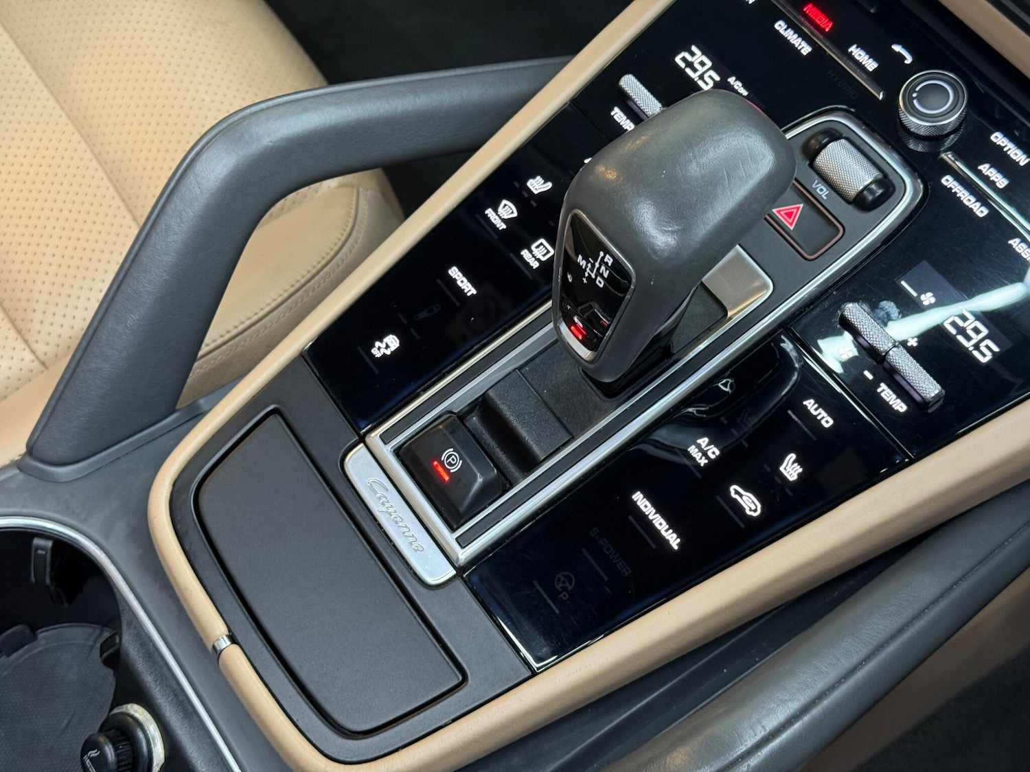 Used Porsche Cayenne 2019 for sale - 76994567: Photo 63