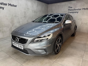 Used Volvo V40 2017 for sale - 78898331: Photo
