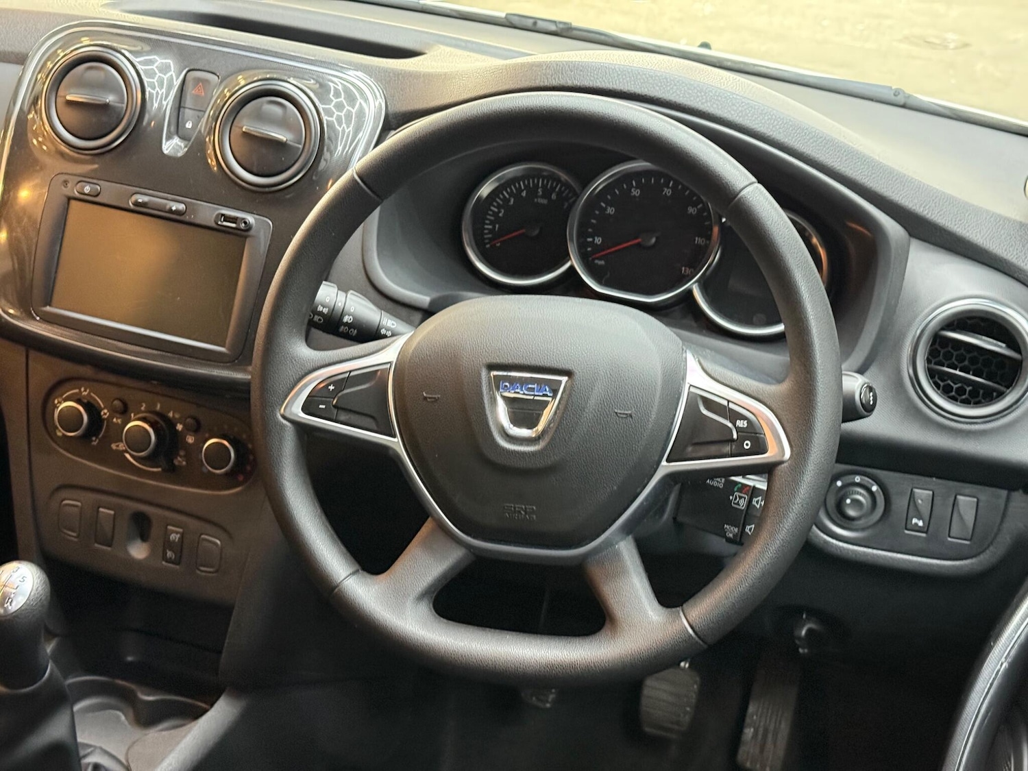 Used Dacia Sandero 2019 for sale - 77021350: Photo 35