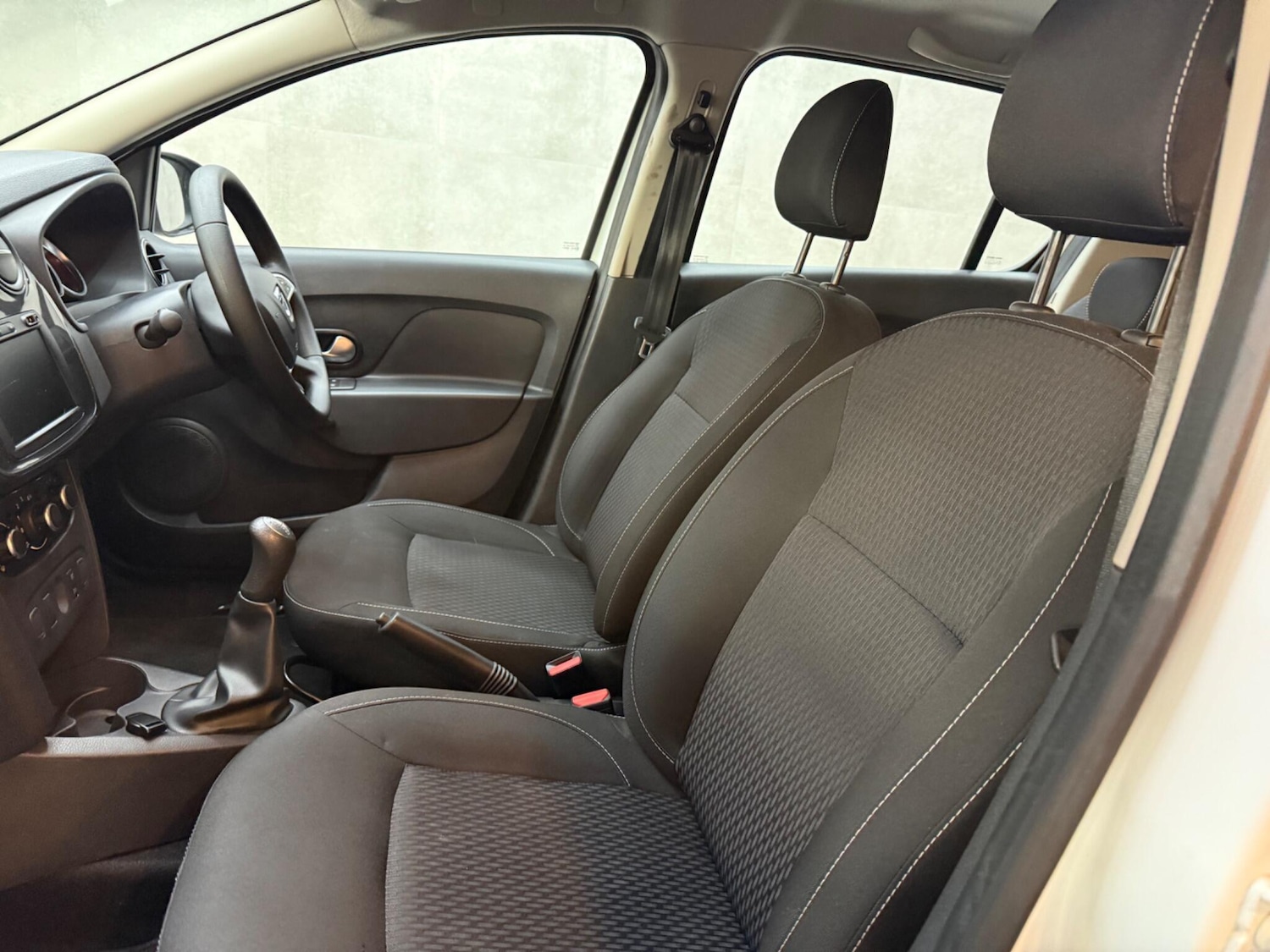 Used Dacia Sandero 2019 for sale - 77021350: Photo 36