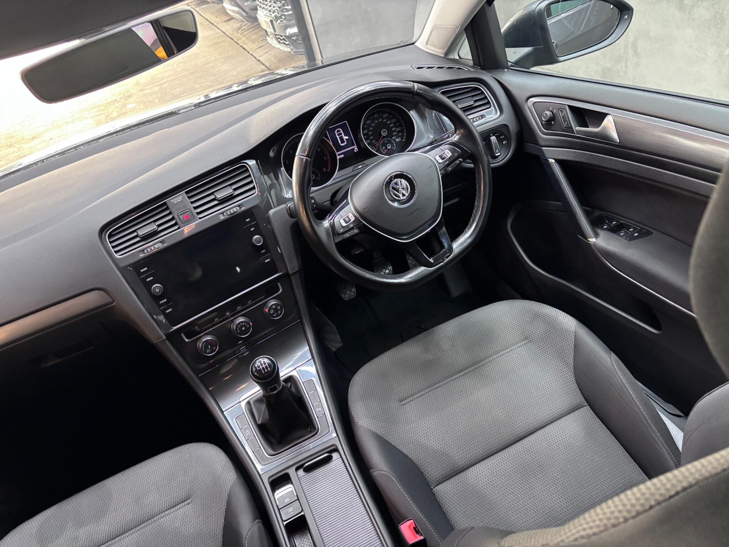 Used Volkswagen Golf 2019 for sale - 76839937: Photo 20