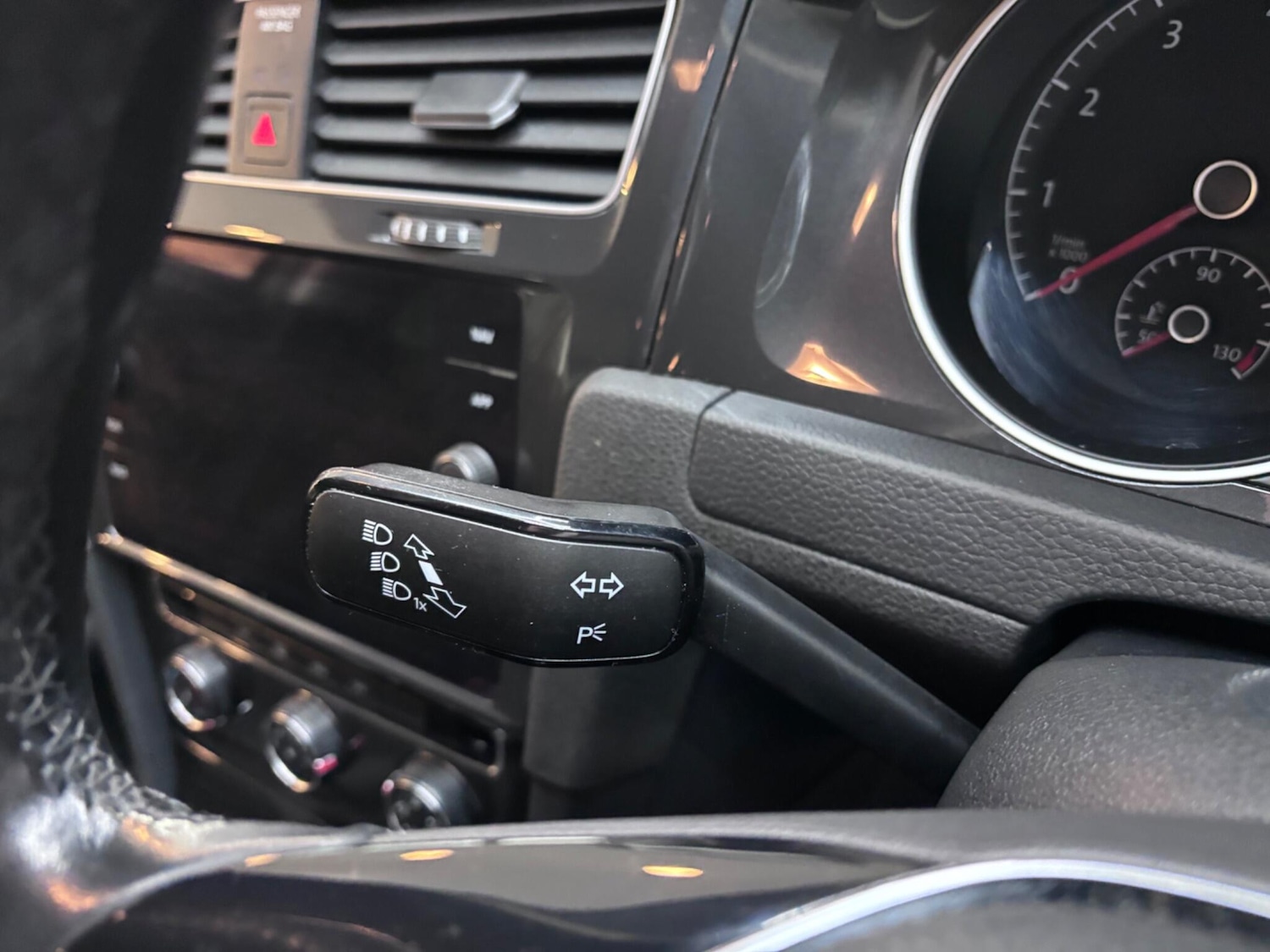 Used Volkswagen Golf 2019 for sale - 76839937: Photo 35