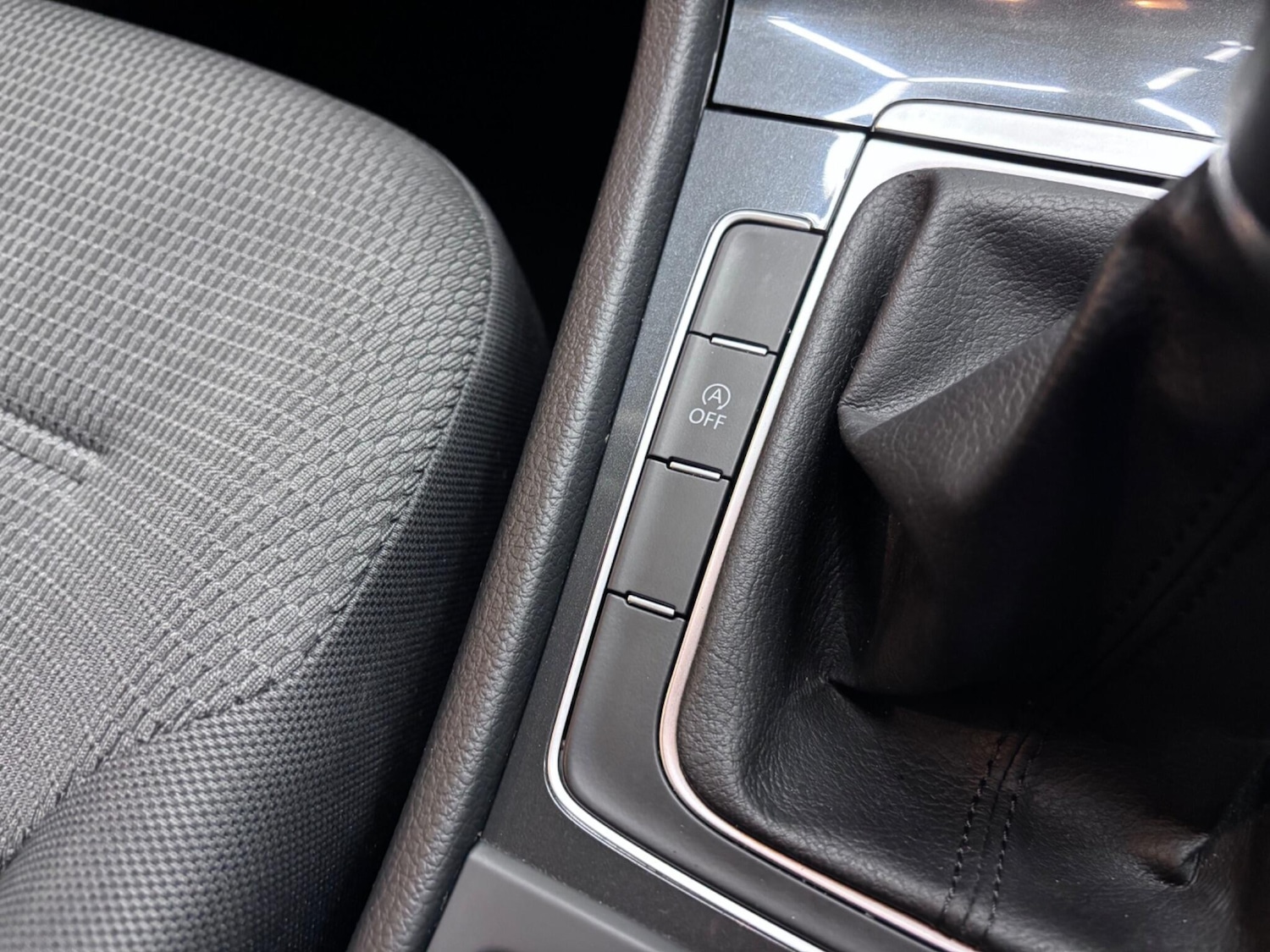 Used Volkswagen Golf 2019 for sale - 76839937: Photo 37