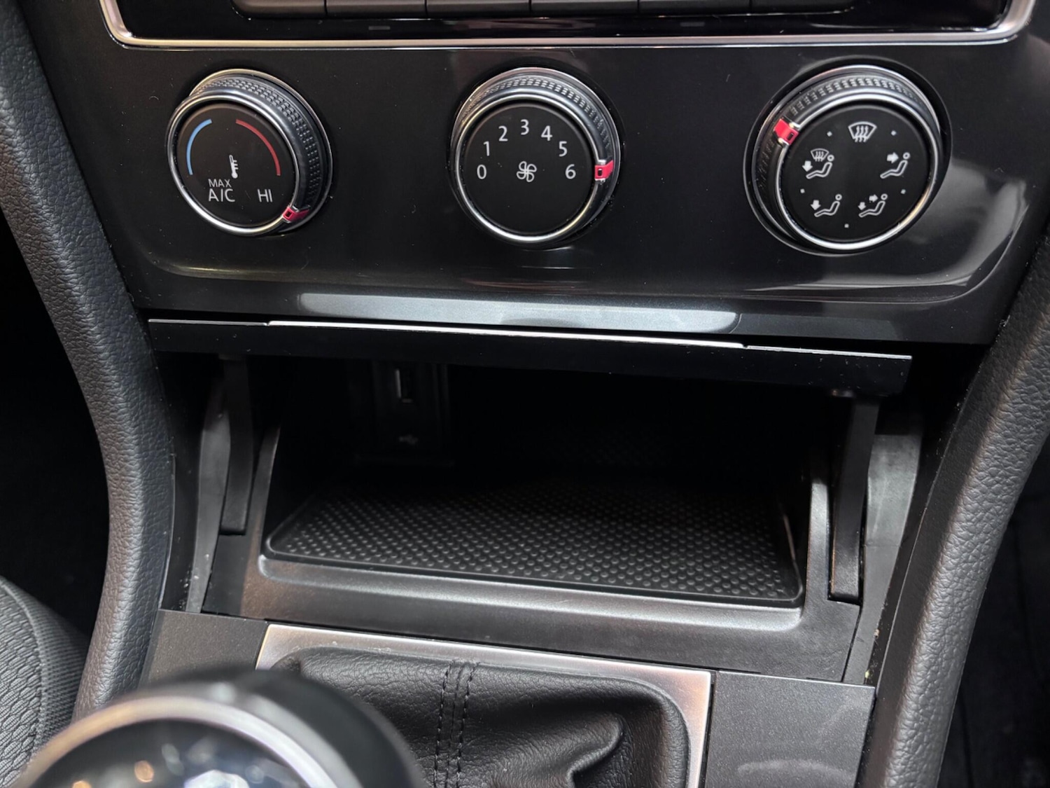 Used Volkswagen Golf 2019 for sale - 76839937: Photo 39