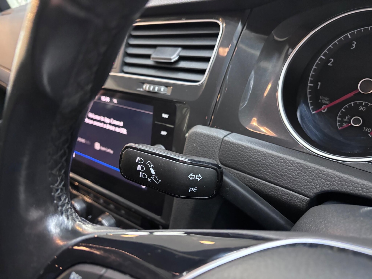 Used Volkswagen Golf 2019 for sale - 76839937: Photo 40