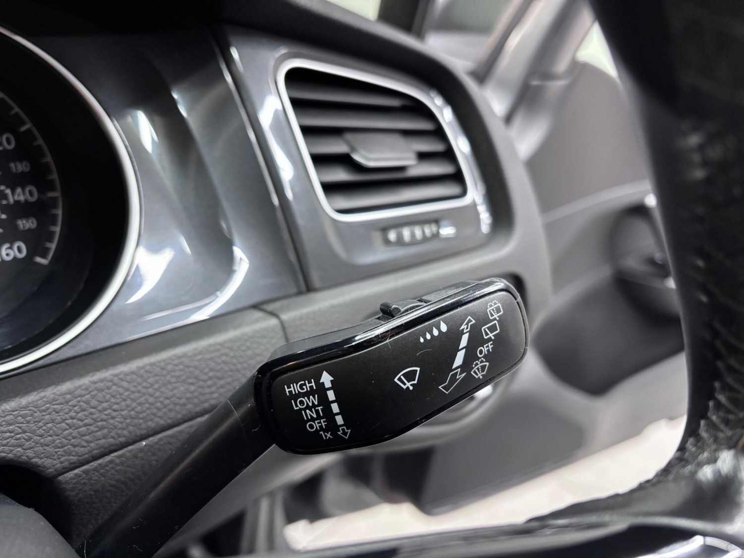 Used Volkswagen Golf 2019 for sale - 76839937: Photo 42