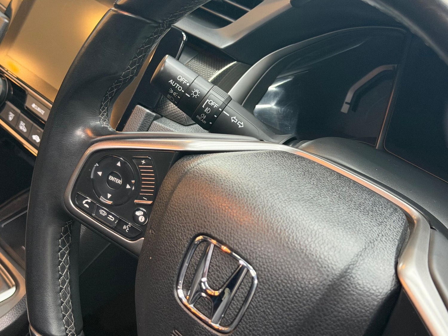 Used Honda Civic 2018 for sale - 77898678: Photo 28