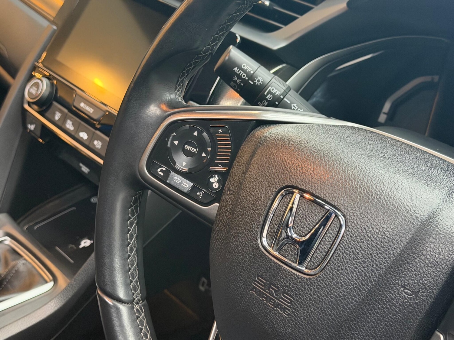 Used Honda Civic 2018 for sale - 77898678: Photo 29