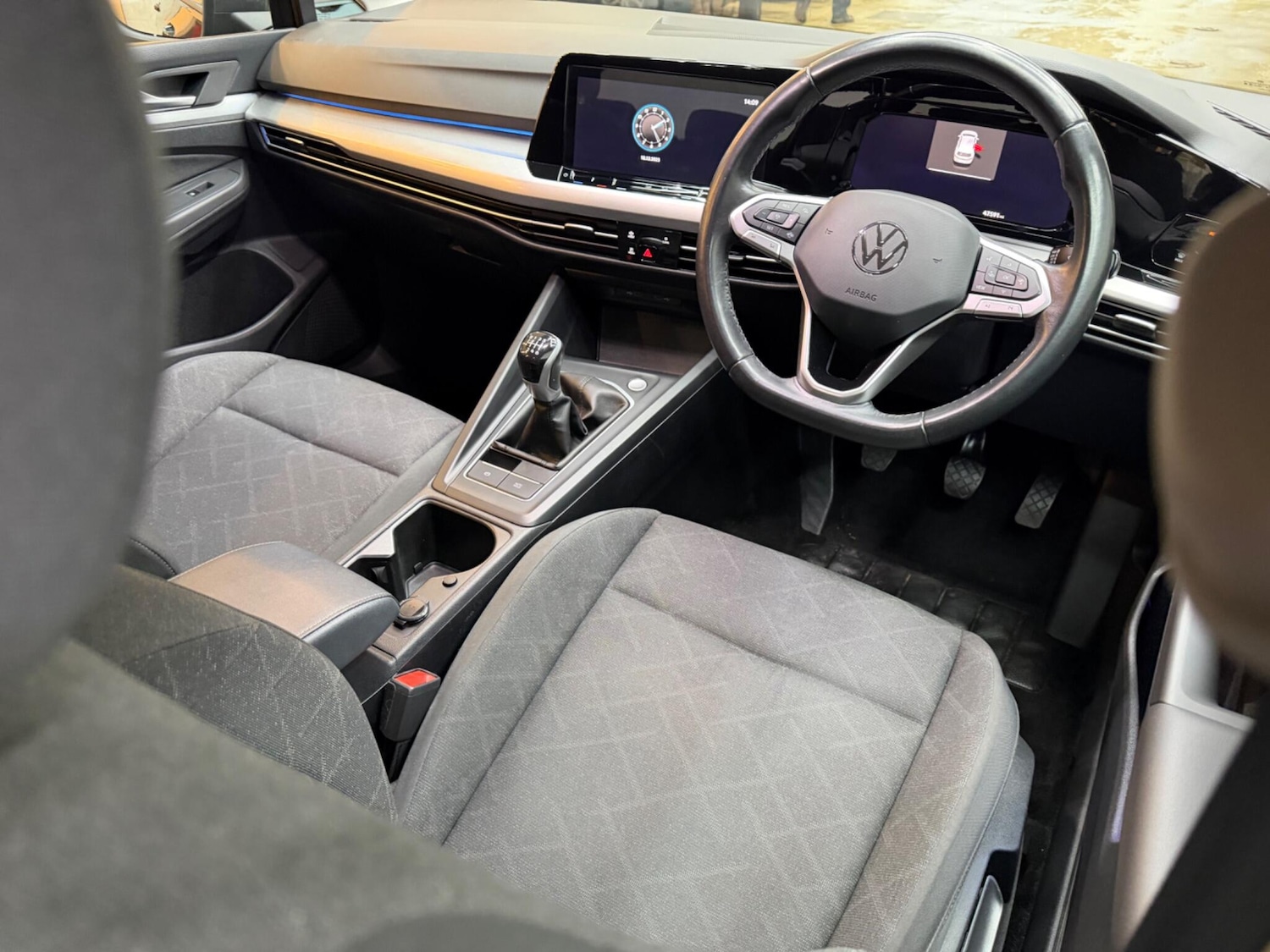 Used Volkswagen Golf 2023 for sale - 77016337: Photo 24