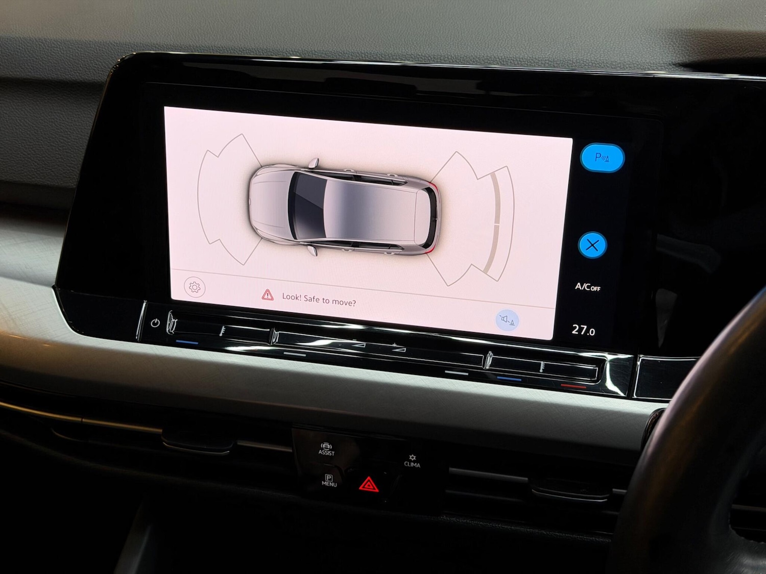 Used Volkswagen Golf 2023 for sale - 77016337: Photo 37