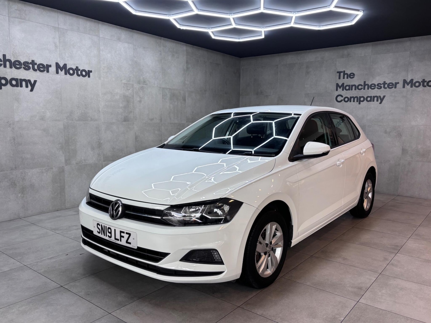 Used Volkswagen Polo 2019 for sale - 76759572: Photo 1