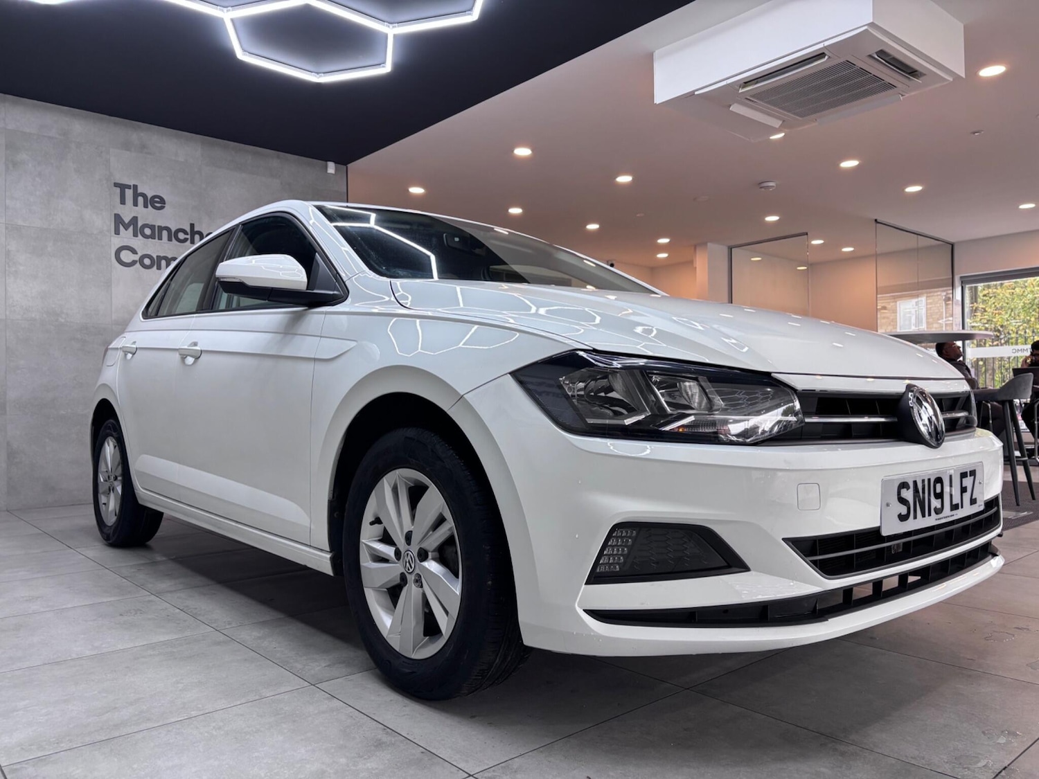 Used Volkswagen Polo 2019 for sale - 76759572: Photo 2