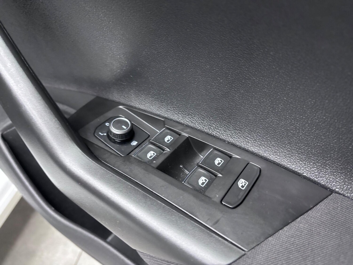 Used Volkswagen Polo 2019 for sale - 76759572: Photo 35