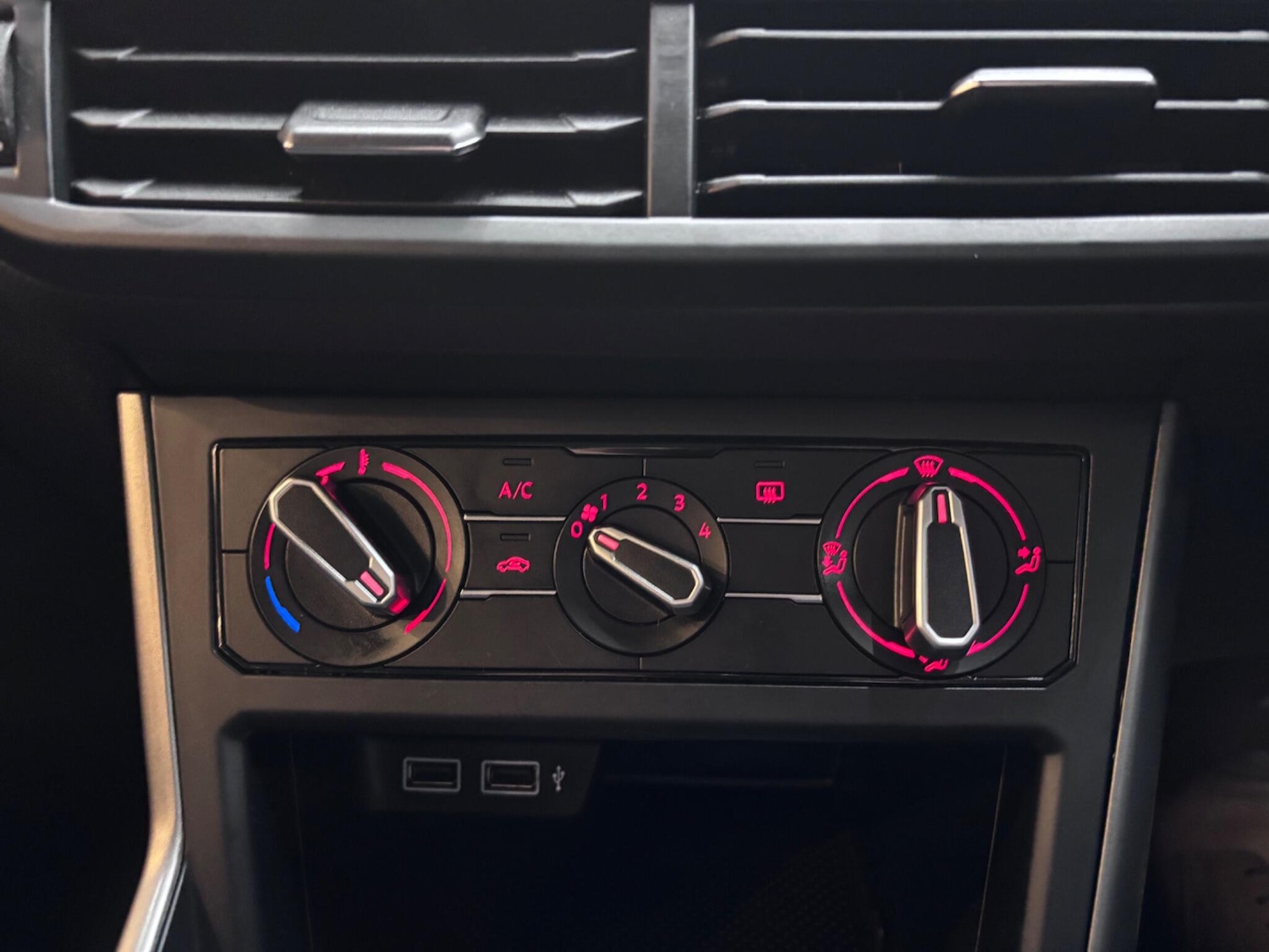 Used Volkswagen Polo 2019 for sale - 76759572: Photo 45