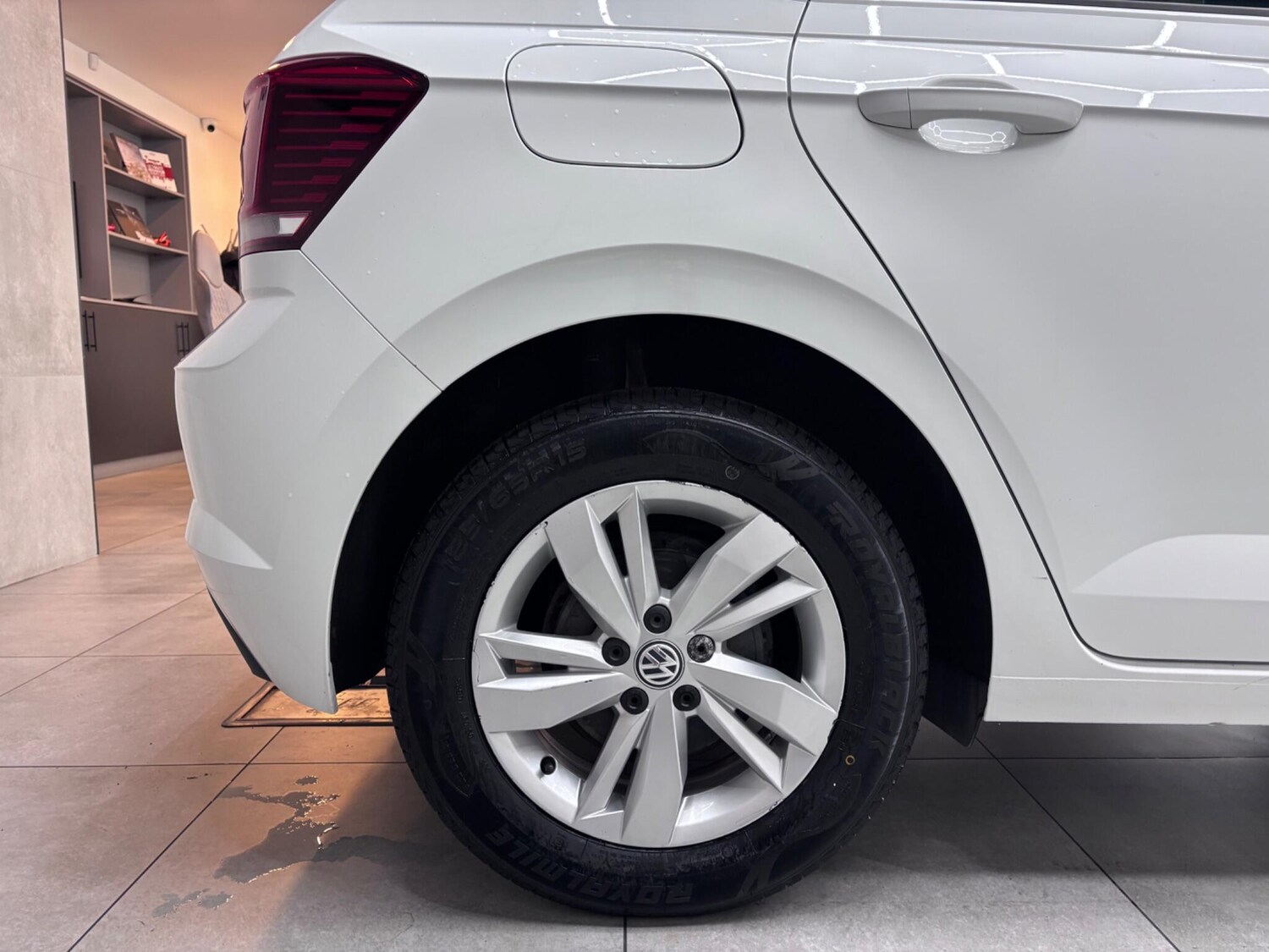 Used Volkswagen Polo 2019 for sale - 76759572: Photo 51