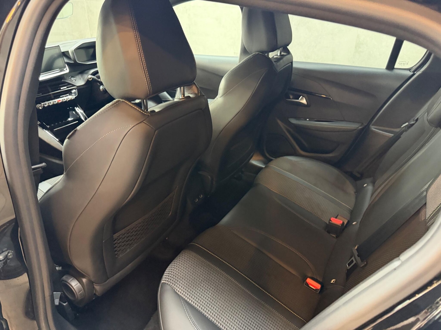 Used Peugeot 208 2023 for sale - 77696860: Photo 22