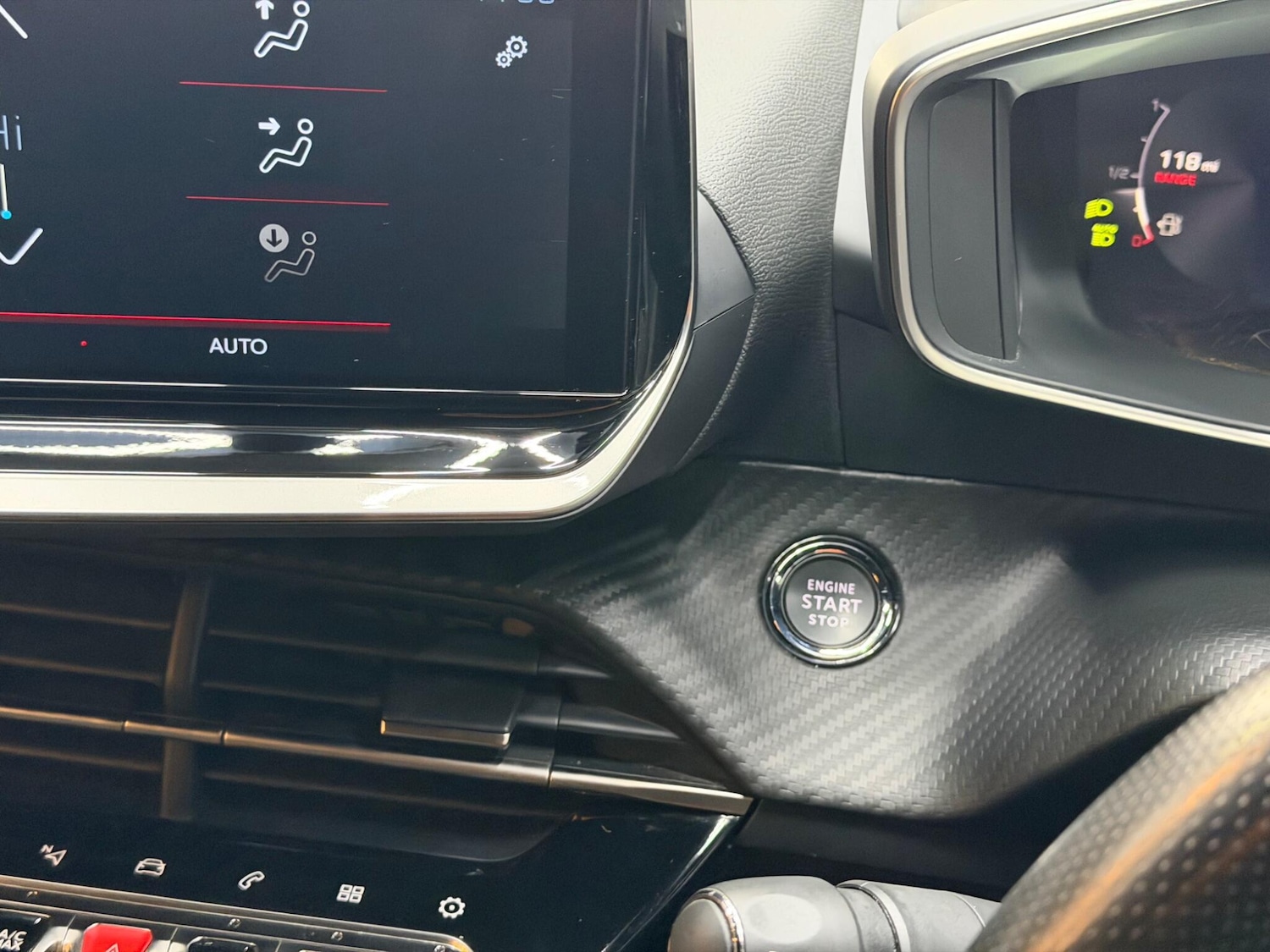 Used Peugeot 208 2023 for sale - 77696860: Photo 31