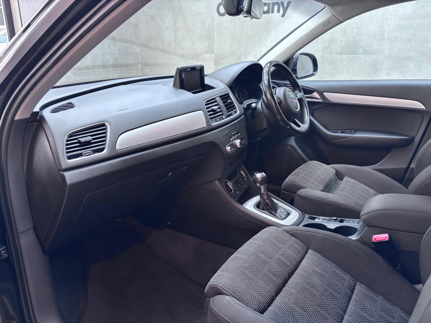 Used Audi Q3 2017 for sale - 76527864: Photo 17