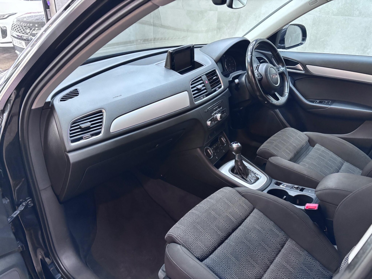 Used Audi Q3 2017 for sale - 76527864: Photo 18