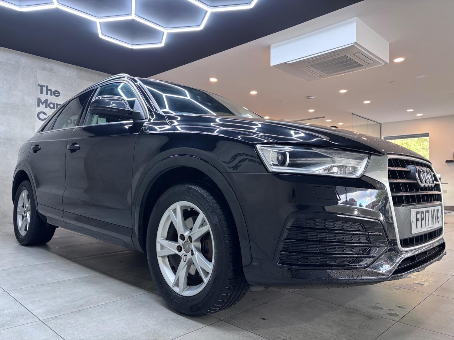 Used Audi Q3 2017 for sale - 76527864: Photo 2