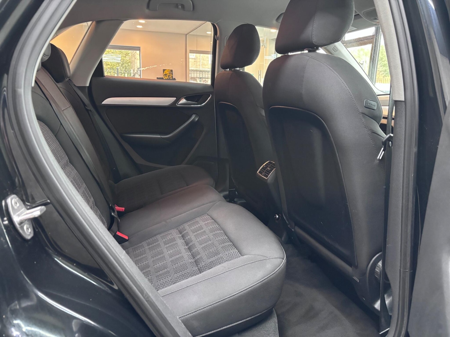 Used Audi Q3 2017 for sale - 76527864: Photo 32