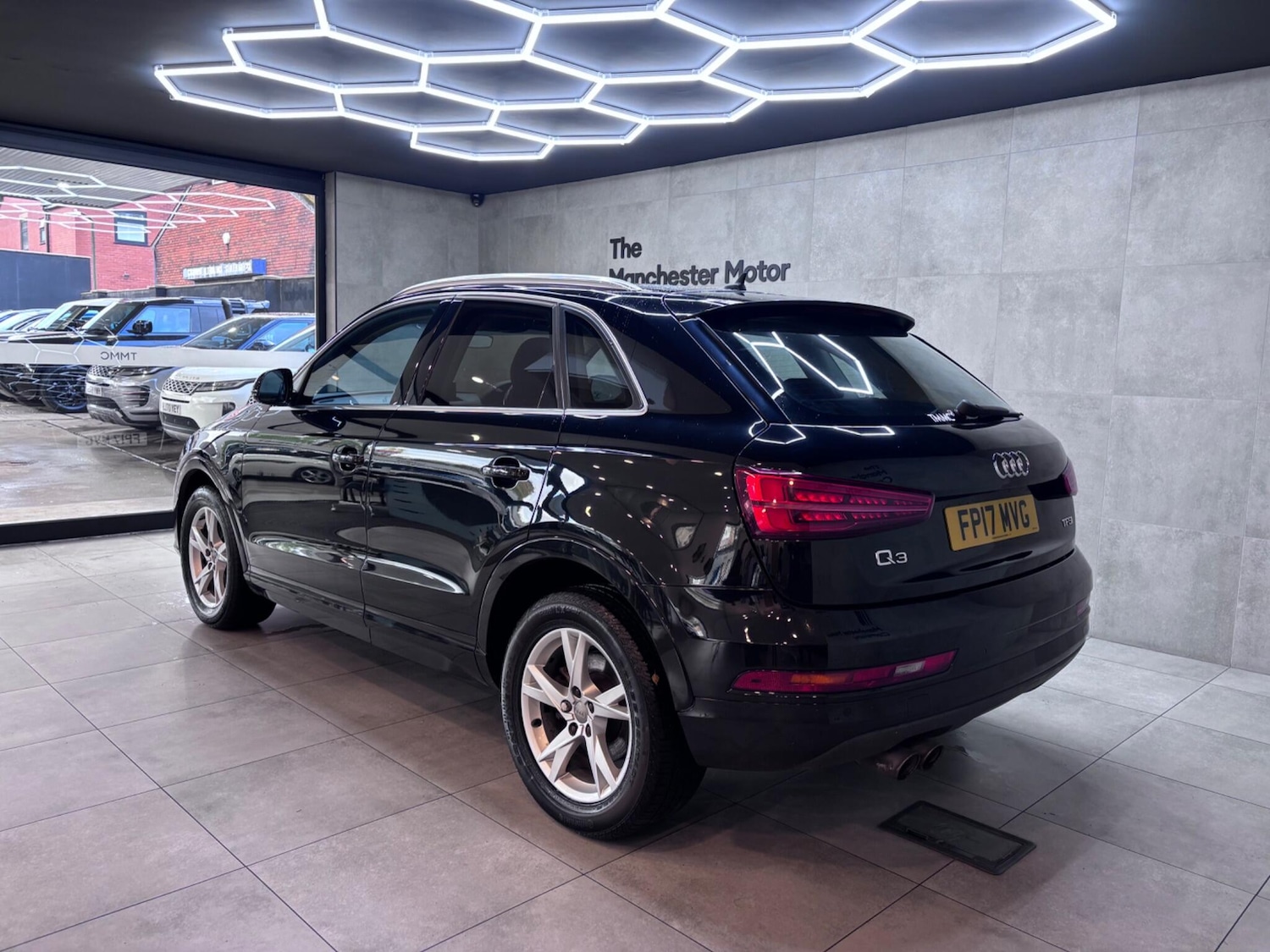 Used Audi Q3 2017 for sale - 76527864: Photo 4