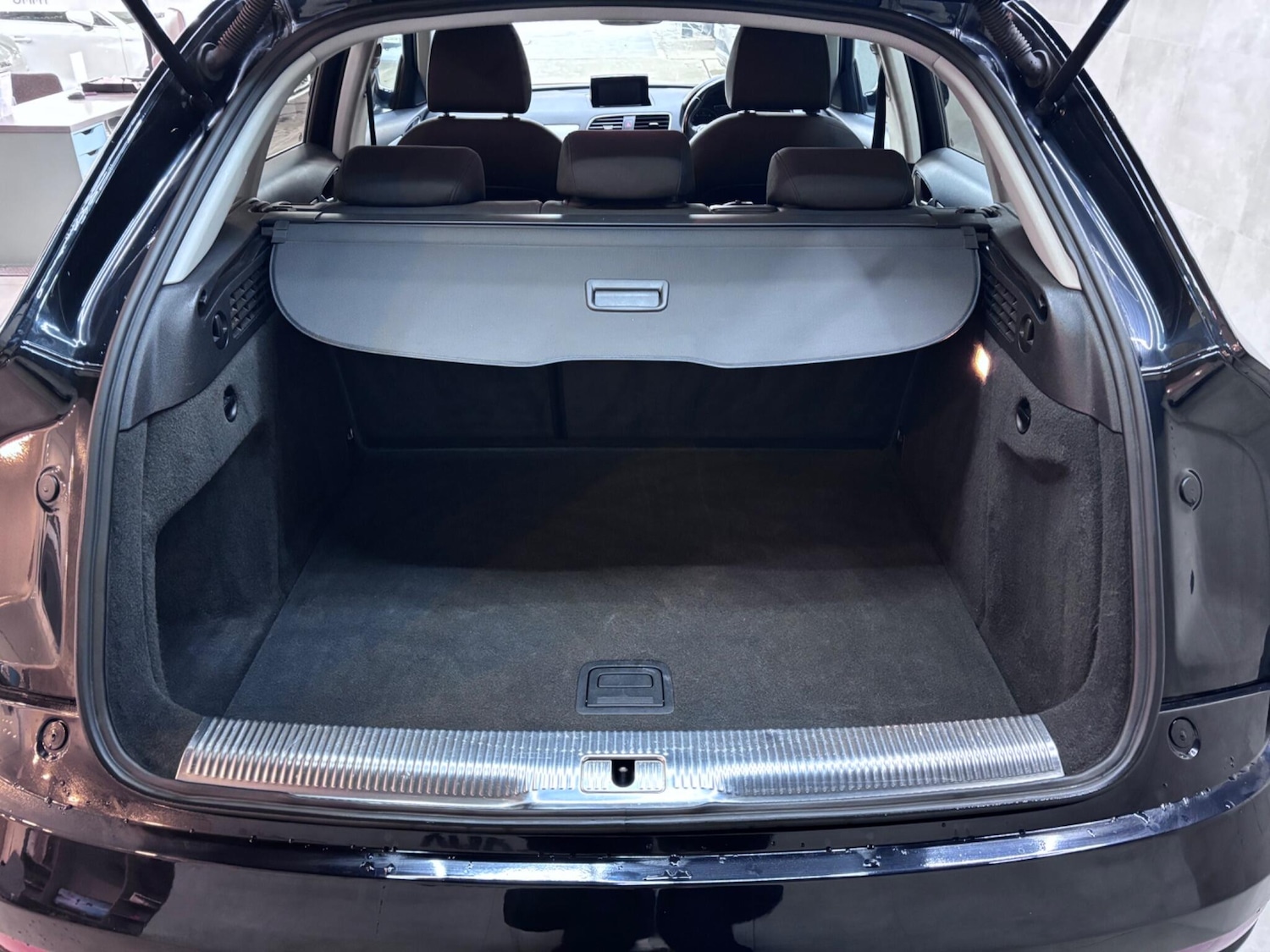 Used Audi Q3 2017 for sale - 76527864: Photo 49