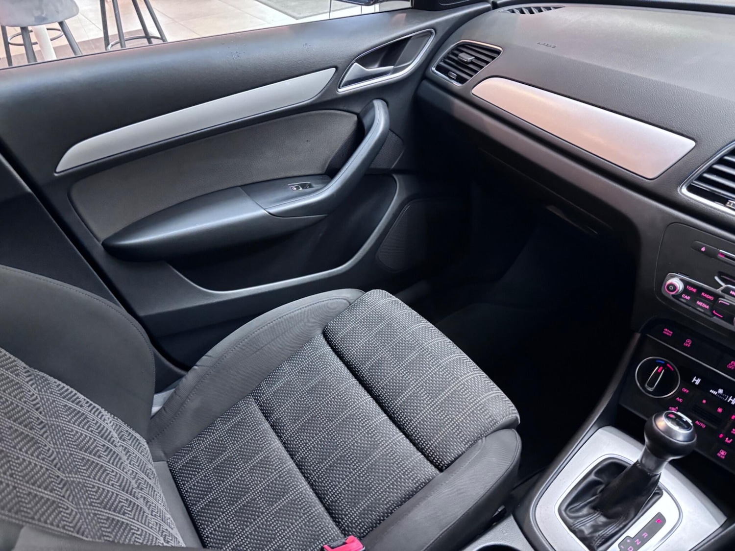 Used Audi Q3 2017 for sale - 76527864: Photo 54