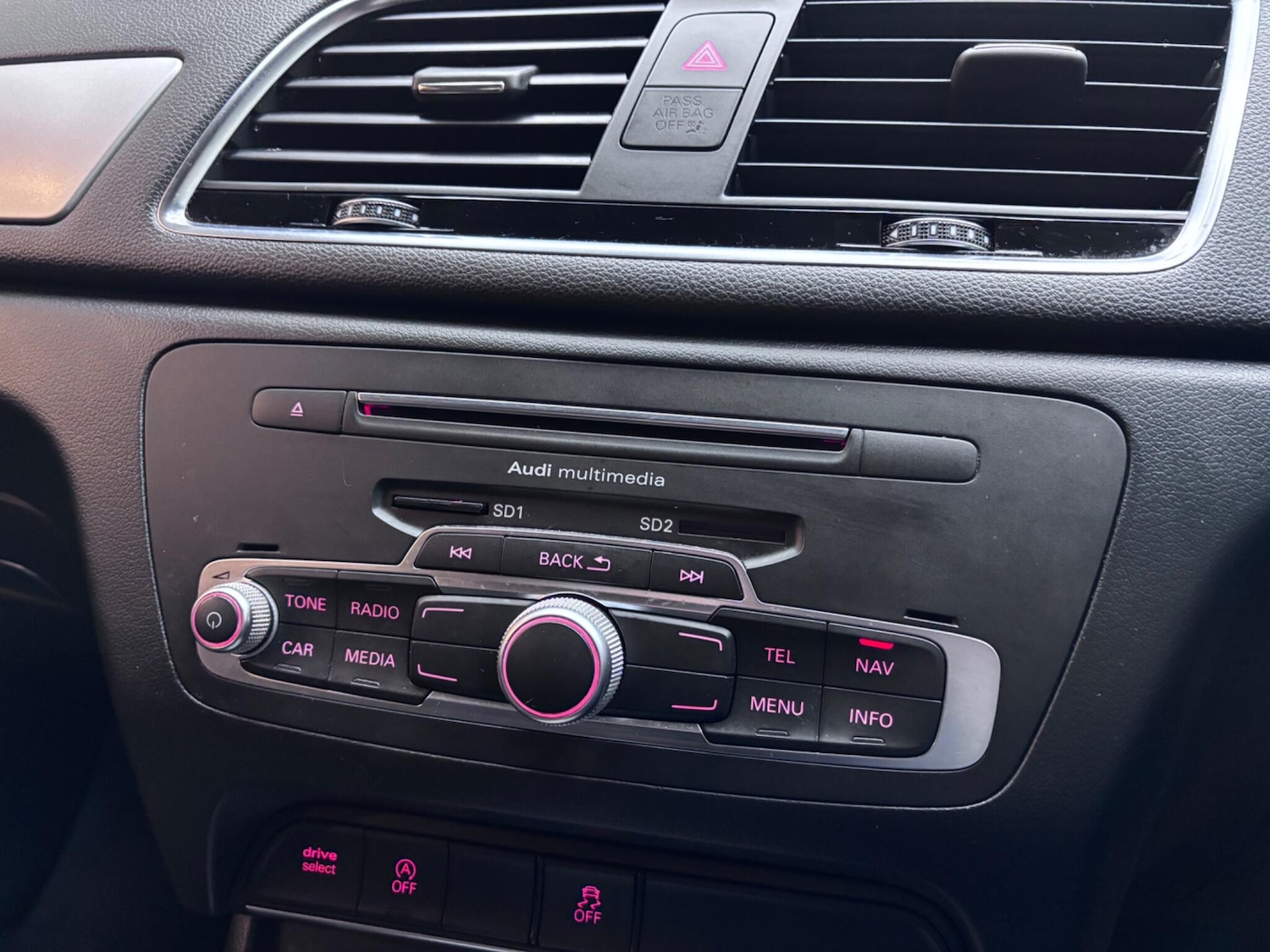 Used Audi Q3 2017 for sale - 76527864: Photo 65