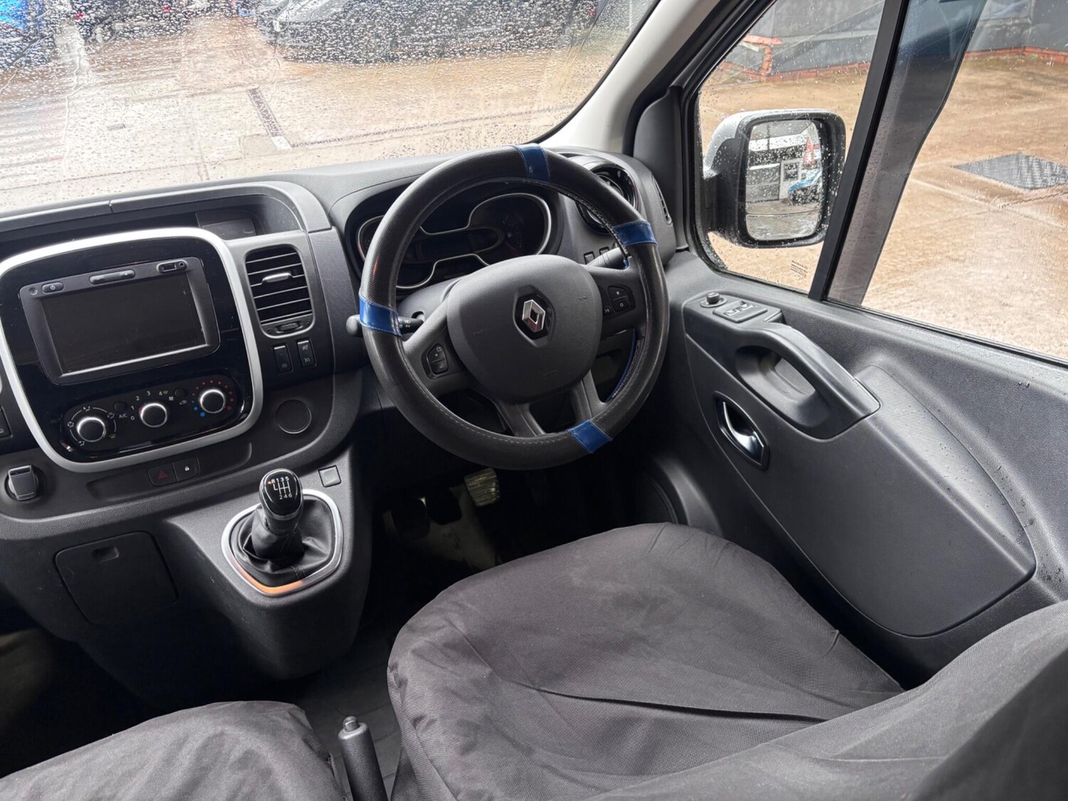 Used Renault Trafic for sale - 77682962: Photo 35