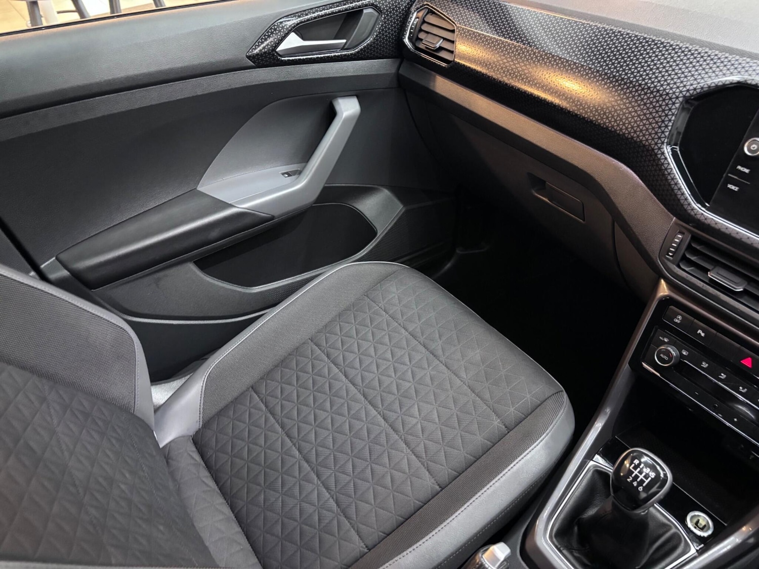 Used Volkswagen T-Cross 2021 for sale - 76457659: Photo 49