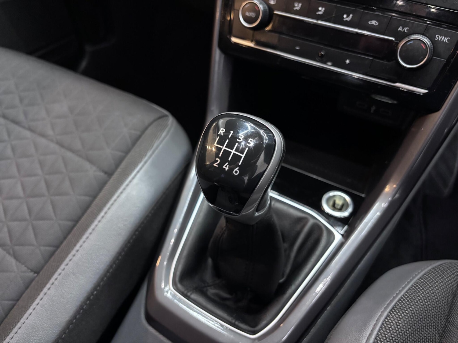 Used Volkswagen T-Cross 2021 for sale - 76457659: Photo 50