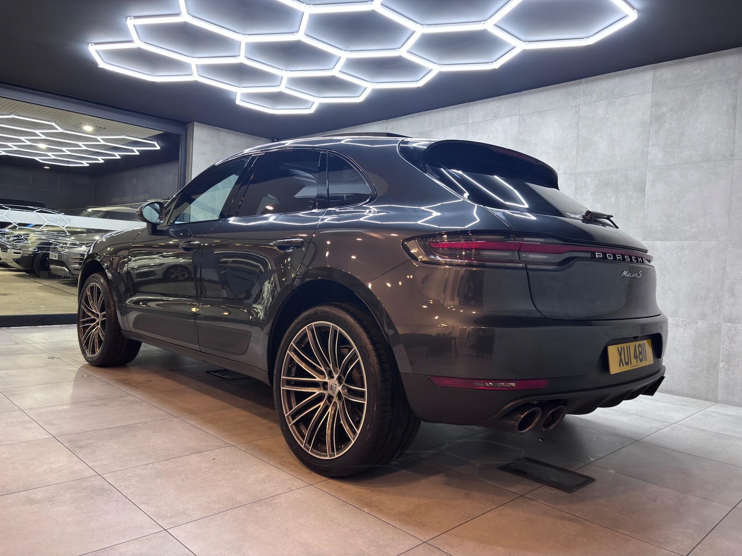 Used Porsche Macan 2019 for sale - 76715442: Photo 10