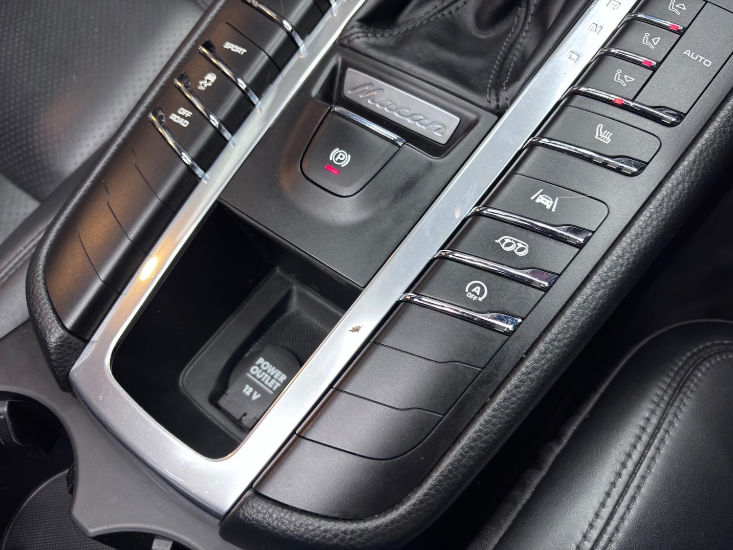 Used Porsche Macan 2019 for sale - 76715442: Photo 23