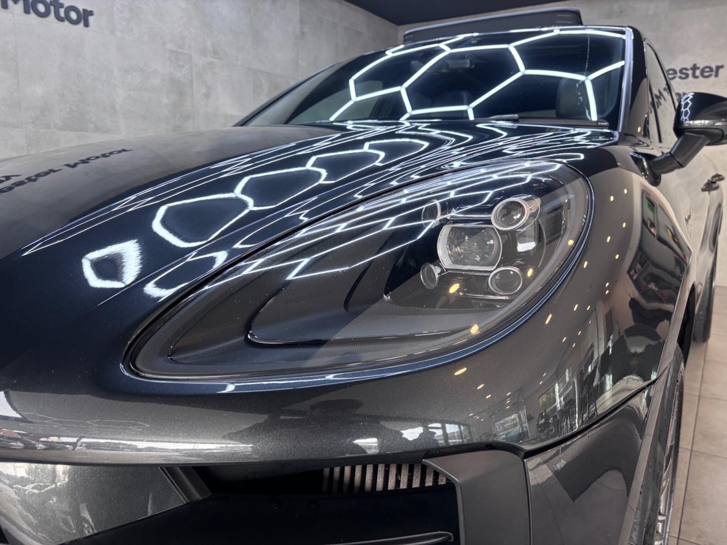 Used Porsche Macan 2019 for sale - 76715442: Photo 61