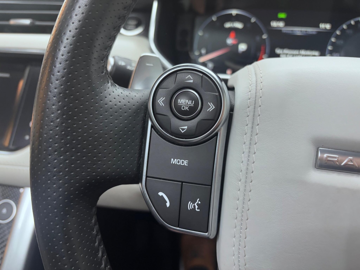 Used Land Rover Range Rover Sport 2016 for sale - 76537635: Photo 34