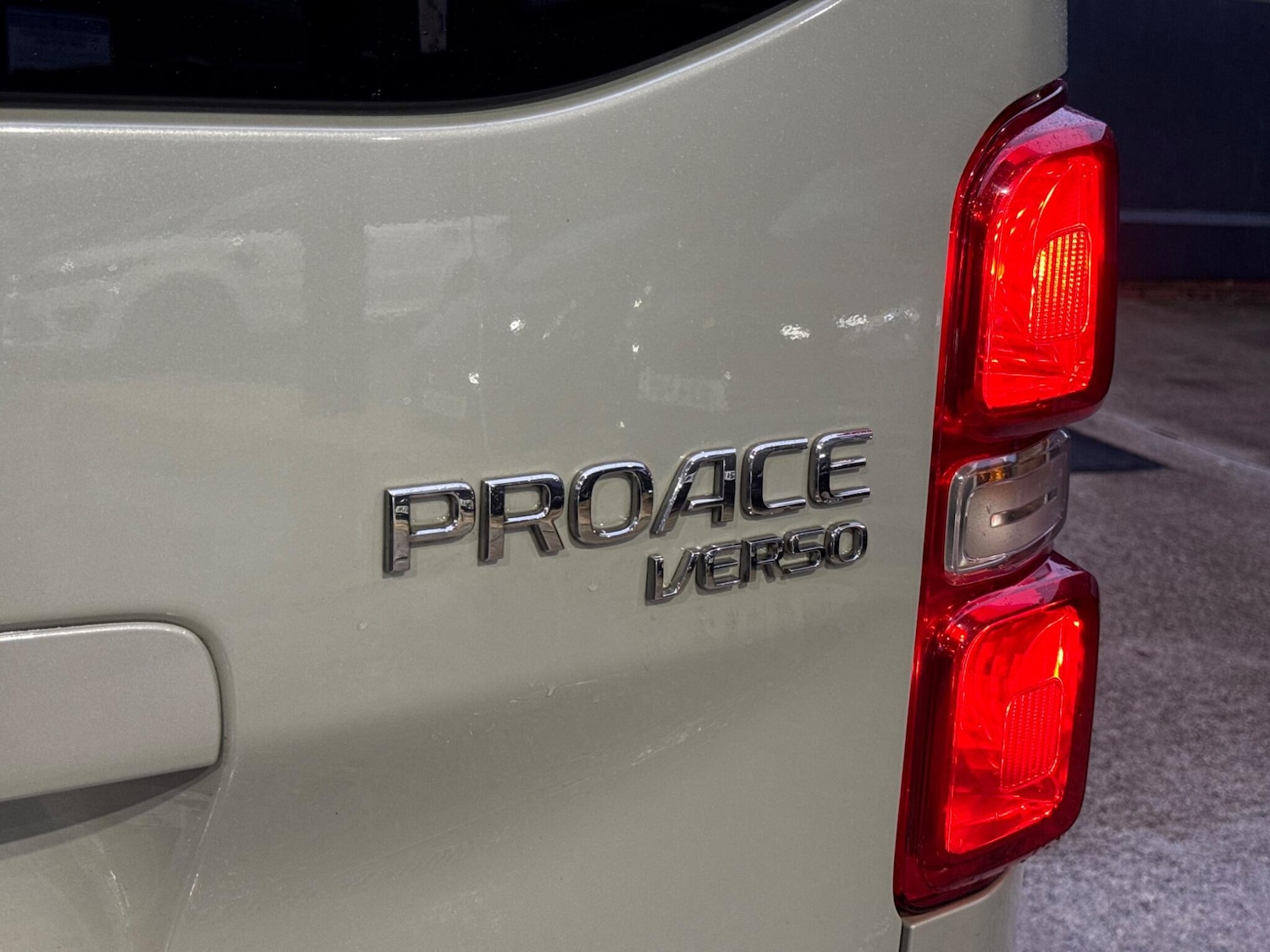 Used Toyota PROACE CITY Verso 2020 for sale - 76855895: Photo 76