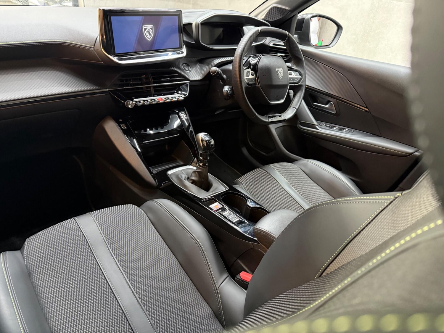 Used Peugeot 208 2024 for sale - 76965263: Photo 14