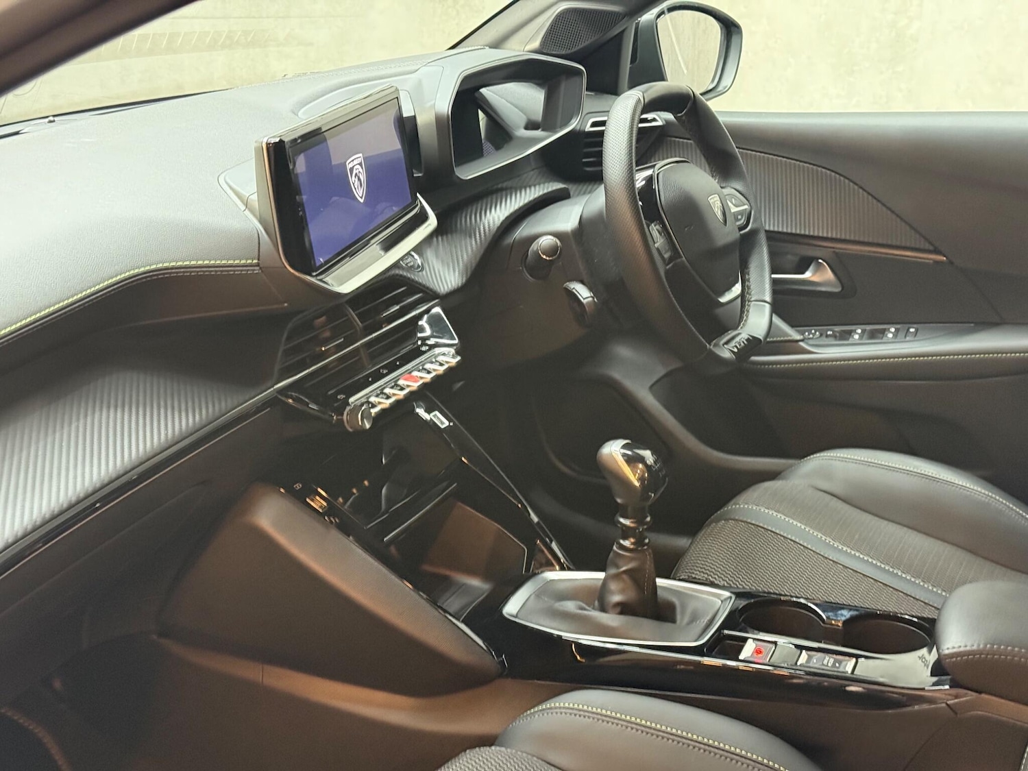 Used Peugeot 208 2024 for sale - 76965263: Photo 15