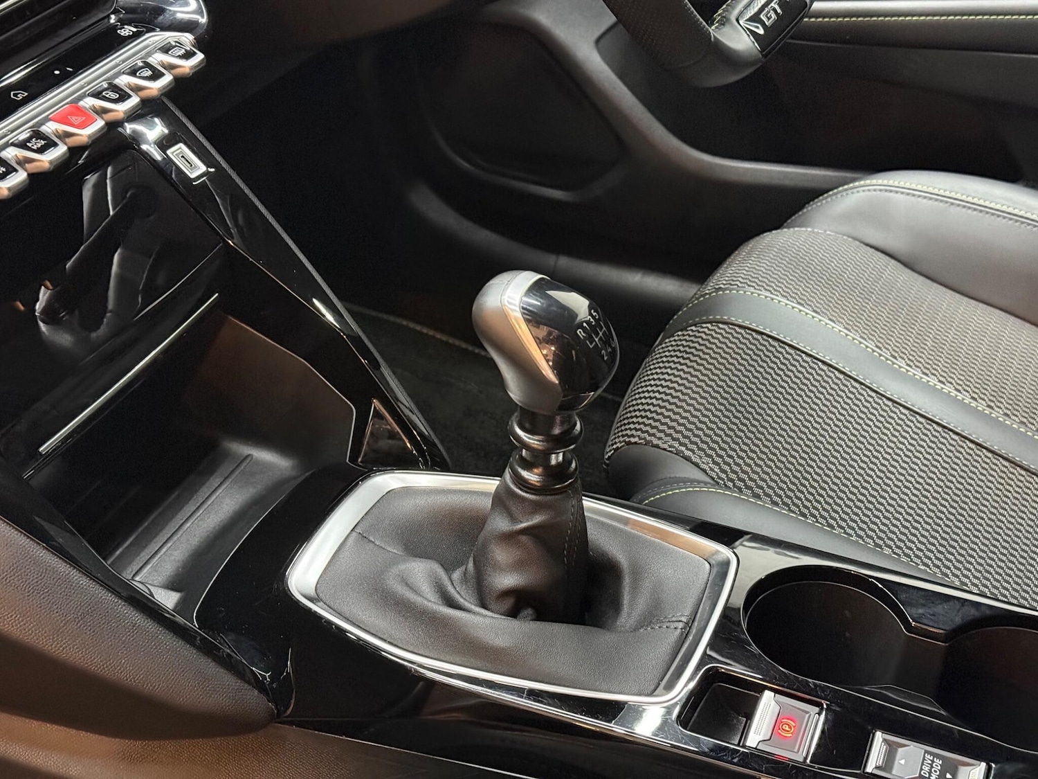 Used Peugeot 208 2024 for sale - 76965263: Photo 18