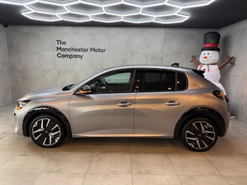 Used Peugeot 208 2024 for sale - 76965263: Photo