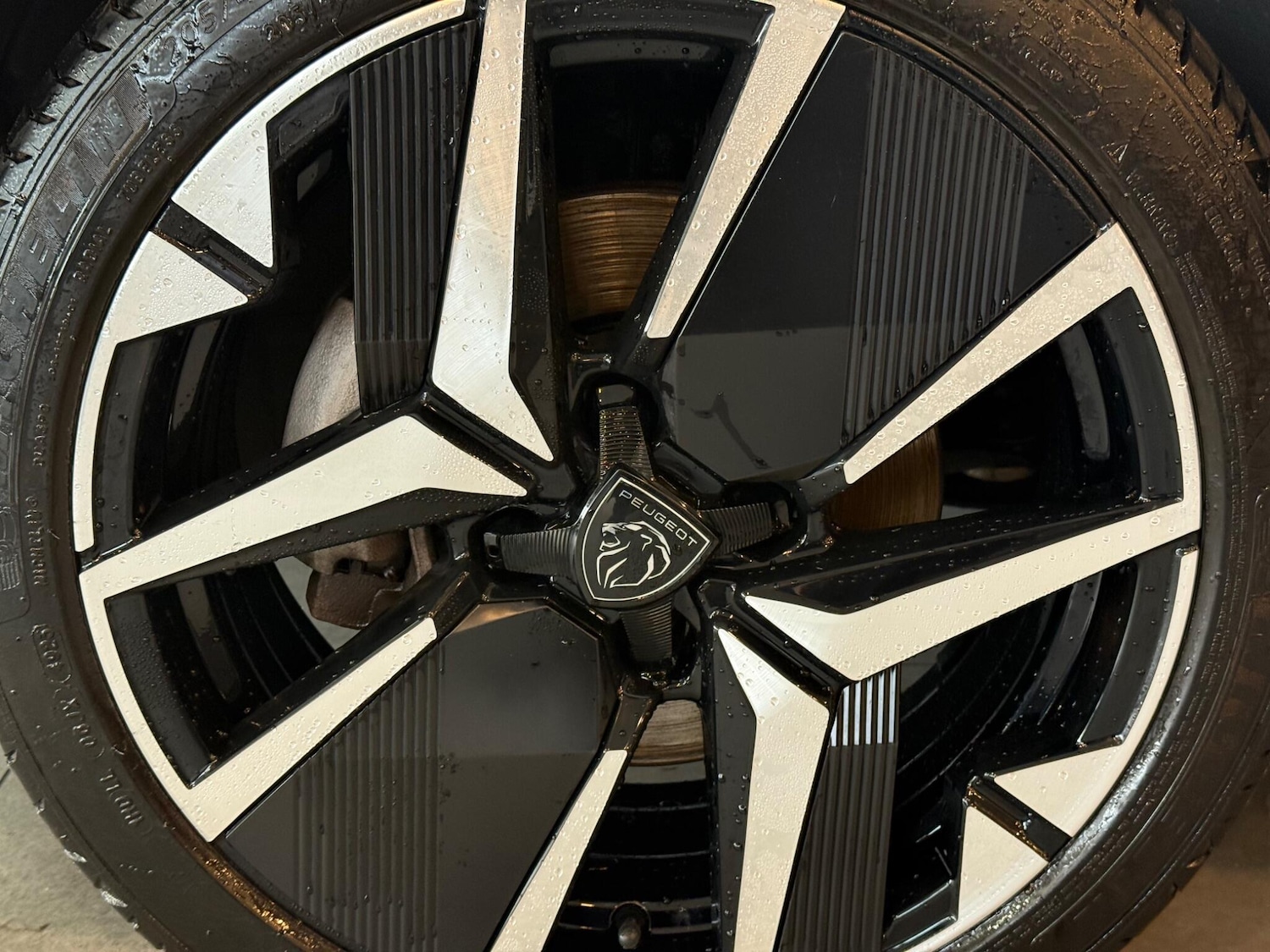 Used Peugeot 208 2024 for sale - 76965263: Photo 32