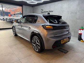 Used Peugeot 208 2024 for sale - 76965263: Photo