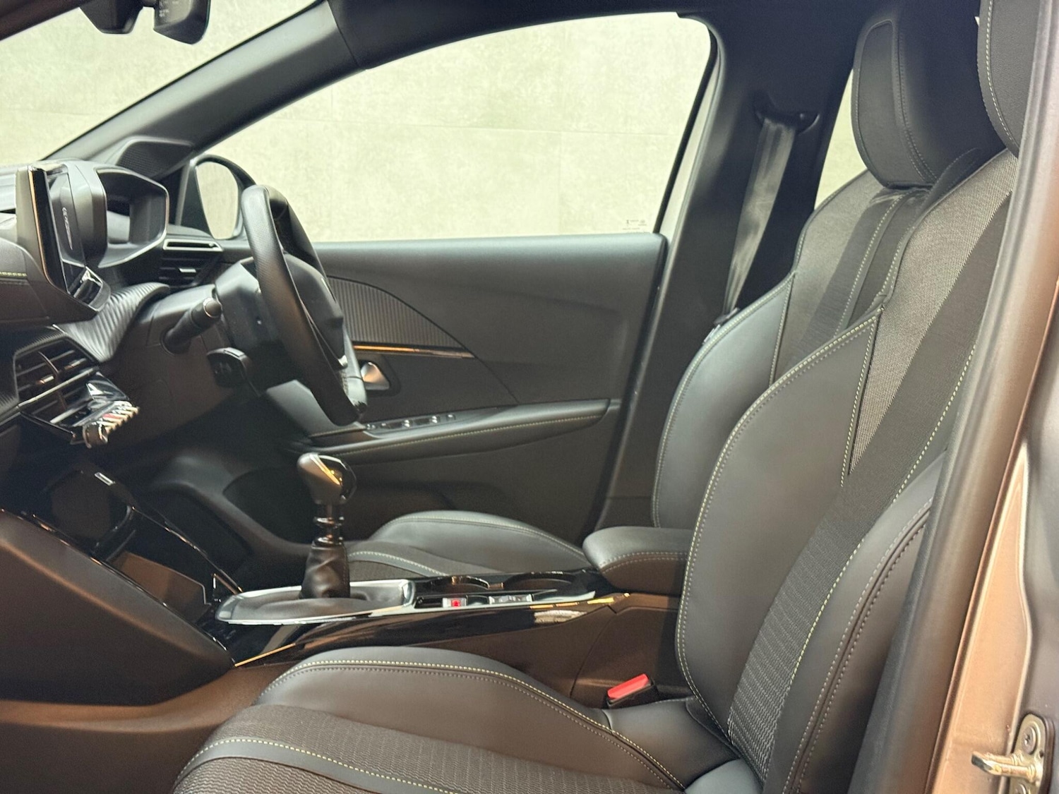 Used Peugeot 208 2024 for sale - 76965263: Photo 45